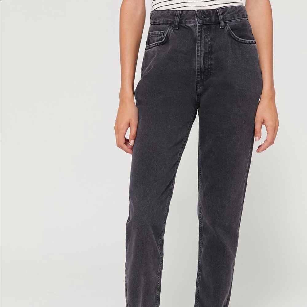 BDG HIGH WAISTED MOM JEAN